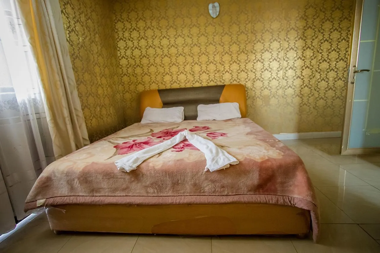 Platinum Royale Hotel Kampala 0*,